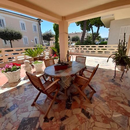 Bouganville Casa Vacanza Ambiente Climatizzato Con Wi Fi Pineto Exterior foto