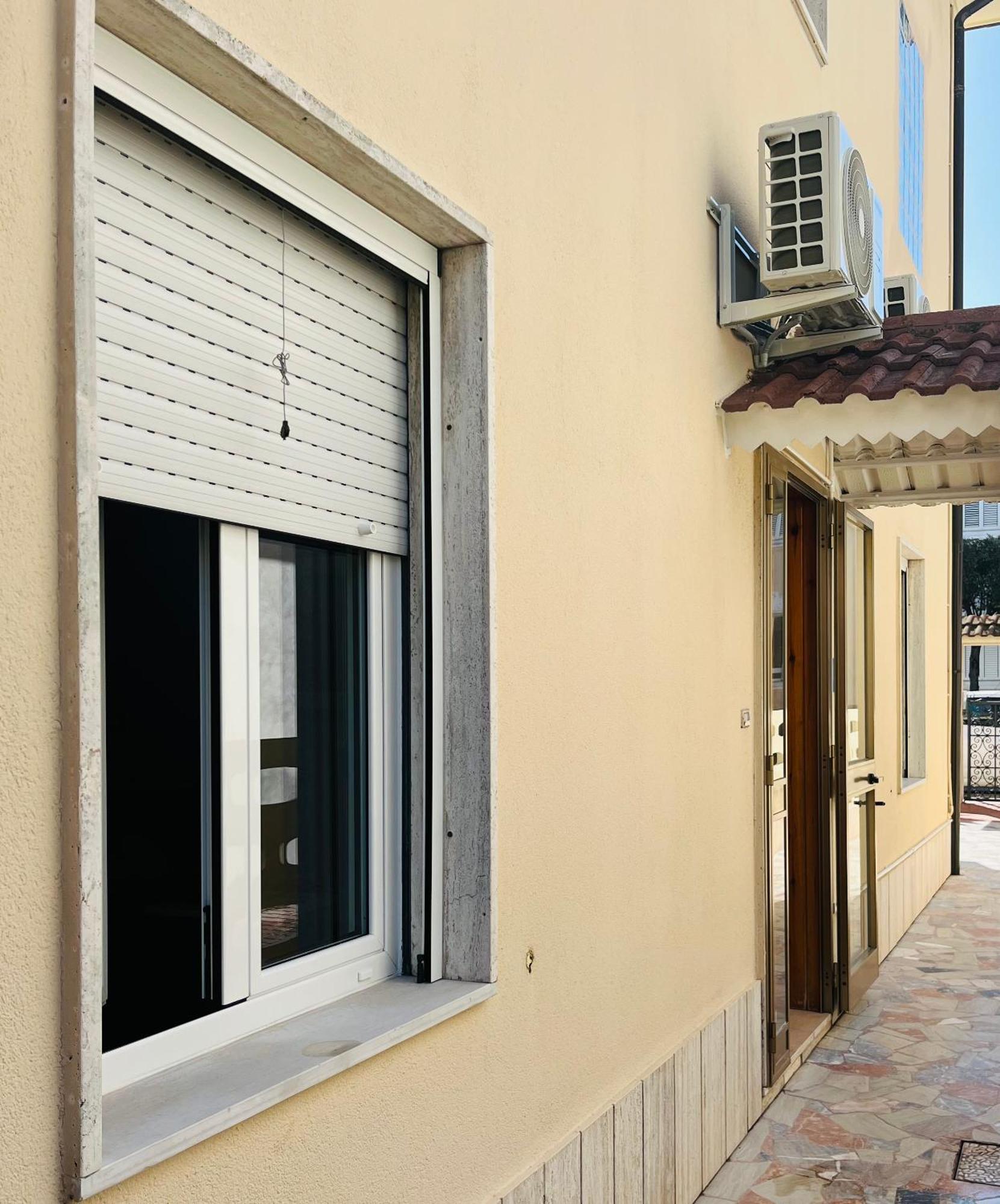 Bouganville Casa Vacanza Ambiente Climatizzato Con Wi Fi Pineto Exterior foto